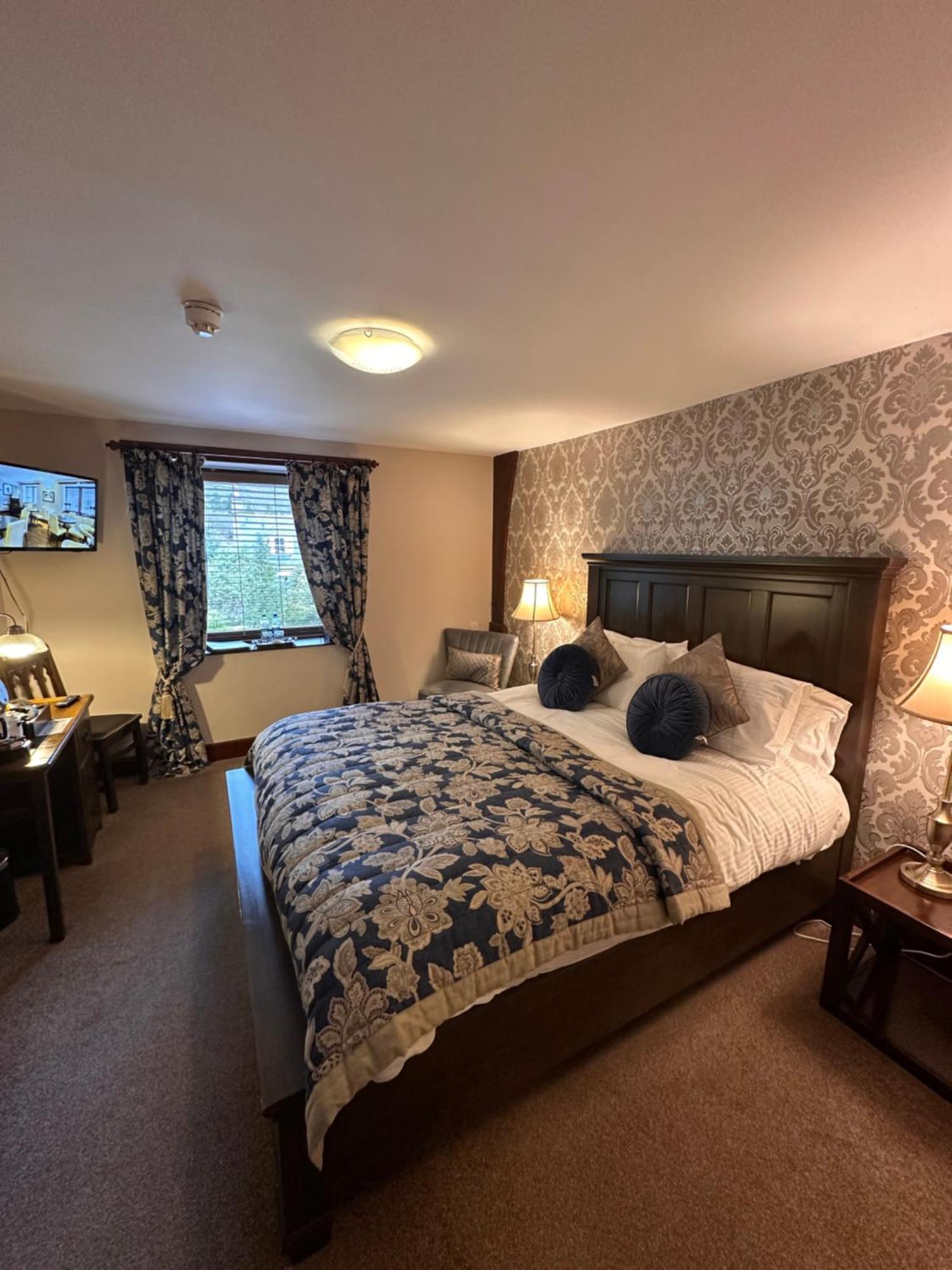 The Auld Kirk Bed & Breakfast Ballater Exterior photo